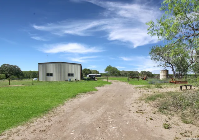 1st image of 4225 Mineral Cemetery Rd, Beeville, TX 78102 | MLS# 1969471
