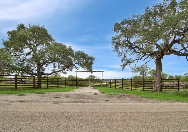 26th image of 4225 Mineral Cemetery Rd, Beeville, TX 78102 | MLS# 1969471