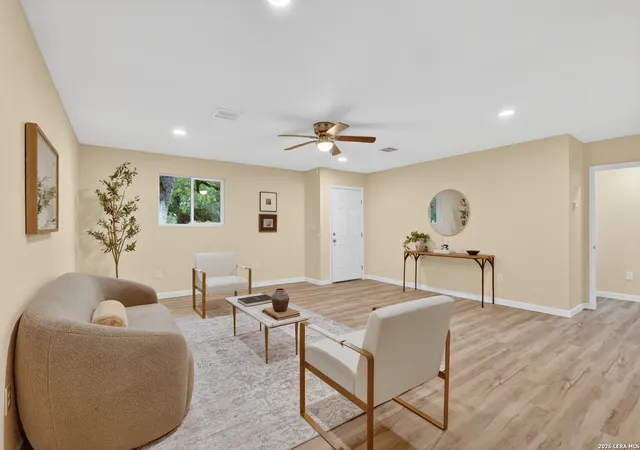 Photo 3 of Single family home for sale at 203 Haverlah Rd, Pleasanton, TX 78064 | MLS# 1969478 | Listing updated on 2026-06-15