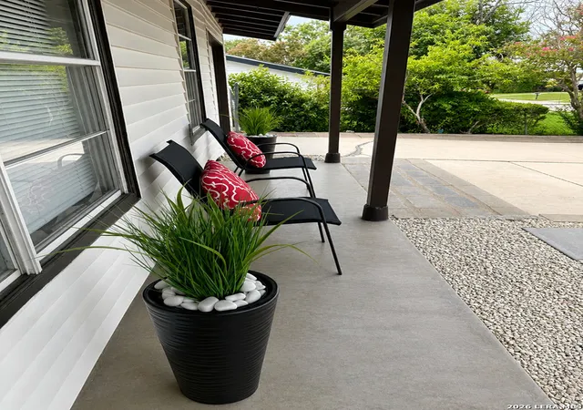Photo 3 of Single family home for sale at 154 Mountain Valley St, San Antonio, TX 78227 | MLS# 1969513 | Listing updated on 2026-09-12