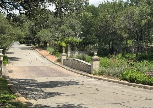 Photo 3 of Land for sale at Lot 9 Tremaine, San Antonio, TX 78230 | MLS# 1969543 | Listing updated on 2026-06-03