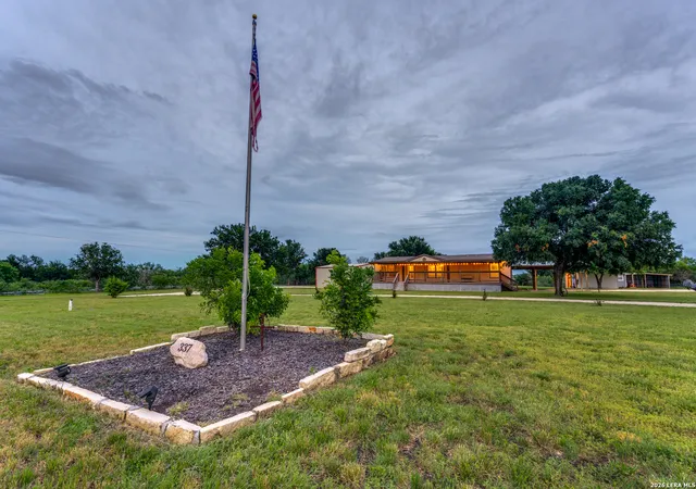 2nd image of 337 Dewey Ln, Seguin, TX 78155 | MLS# 1969624