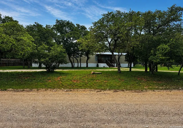 Homes for sale in Bandera, TX | 701 Lakeshore Ln, Bandera, TX 78003 | MLS# 1969628