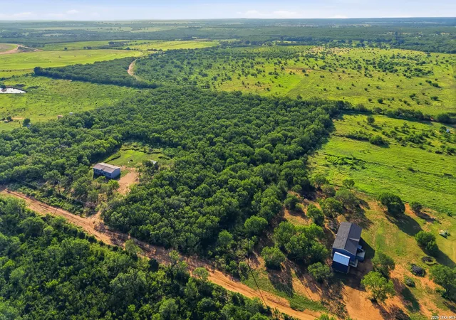 2nd image of 162 Pr Heavens Ln, Jourdanton, TX 78026 | MLS# 1969655