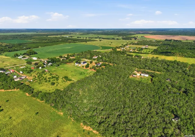 5th image of 162 Pr Heavens Ln, Jourdanton, TX 78026 | MLS# 1969655