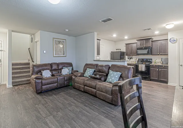 4th image of 2831 Lavender Mdw, San Antonio, TX 78222 | MLS# 1969745