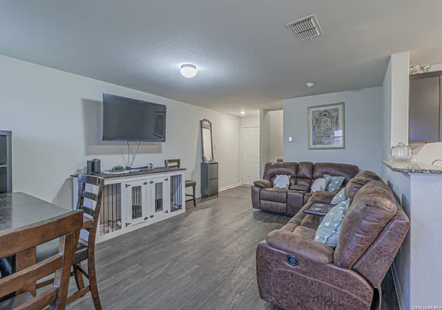 5th image of 2831 Lavender Mdw, San Antonio, TX 78222 | MLS# 1969745