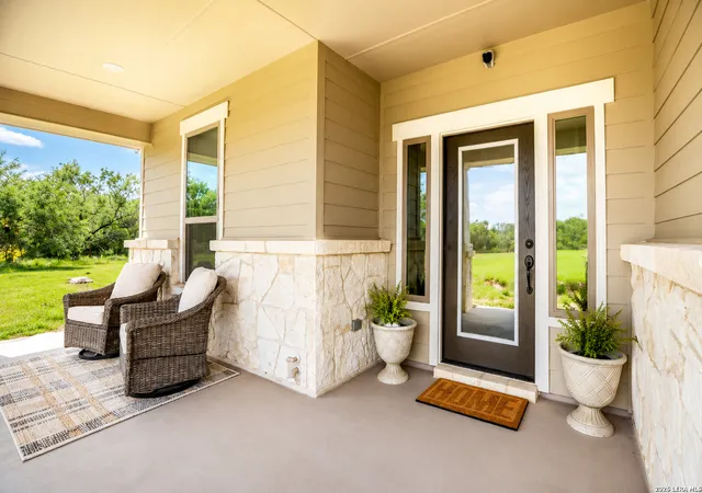 Homes for sale in Devine, TX | 3137 County Road 5710, Devine, TX 78016 | MLS# 1969765