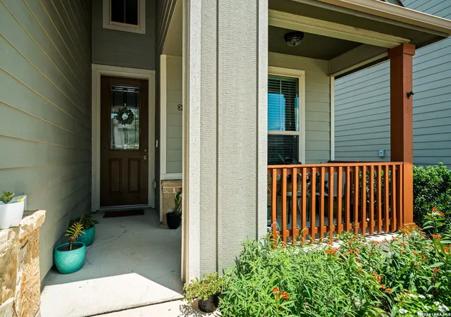 Photo 4 of Single family home for sale at 13331 Badlands Bnd, Saint Hedwig, TX 78152 | MLS# 1969814 | Listing updated on 2026-06-06