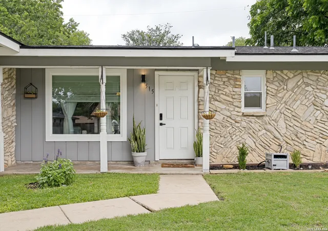 Homes for sale in San Antonio, TX | 515 Grabo, San Antonio, TX 78216 | MLS# 1969826