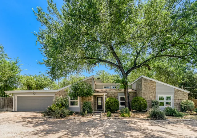 Photo 2 of Single family home for sale at 120 S Winston Ln, San Antonio, TX 78213 | MLS# 1969841 | Listing updated on 2026-09-14