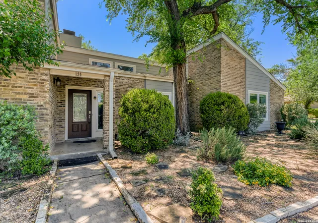 Photo 3 of Single family home for sale at 120 S Winston Ln, San Antonio, TX 78213 | MLS# 1969841 | Listing updated on 2026-09-14