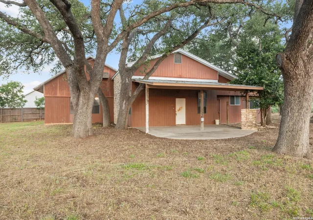 1st image of 604 N Cherry St, Fredericksburg, TX 78624 | MLS# 1969855