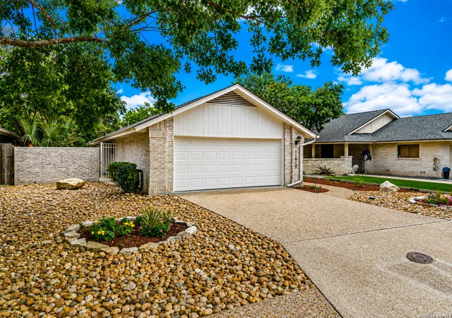 Homes for sale in San Antonio, TX | 11610 Whisper Trail St, San Antonio, TX 78230 | MLS# 1969882