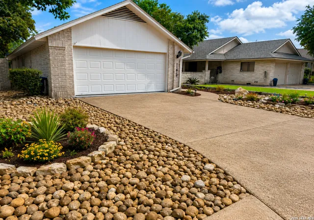 Homes for sale in San Antonio, TX | 11610 Whisper Trail St, San Antonio, TX 78230 | MLS# 1969882
