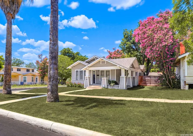 3rd image of 1145 W Mistletoe Ave, San Antonio, TX 78201 | MLS# 1969947