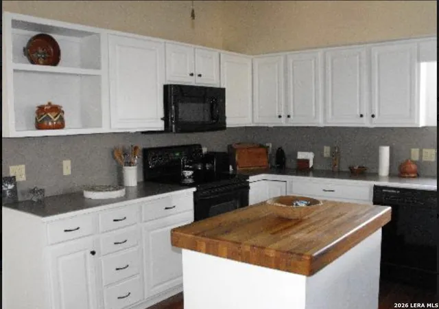 3rd image of 310 County Road 263, Mico, TX 78056 | MLS# 1969954