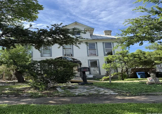 3rd image of 131 E Myrtle, San Antonio, TX 78212 | MLS# 1969958