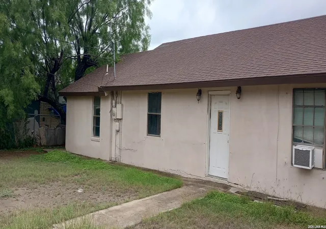 4th image of 3294 Fresno Loop, Eagle Pass, TX 78852 | MLS# 1969970