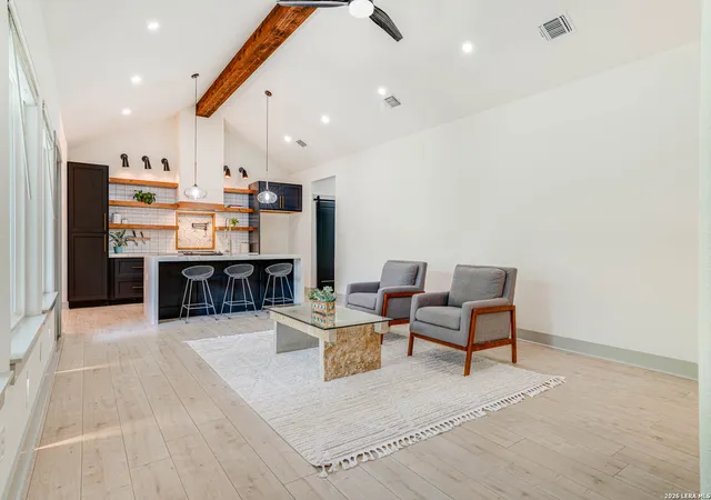 Photo 4 of Single family home for sale at 316 Prairie Tea Ln, Canyon Lake, TX 78133 | MLS# 1969982 | Listing updated on 2026-10-07
