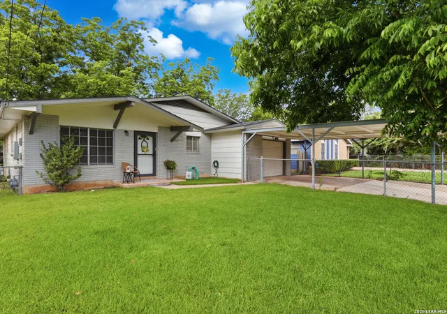 Photo 4 of Sale Pending at 518 Fitch St, San Antonio, TX 78214 | MLS# 1970027 | Listing updated on 2026-08-18