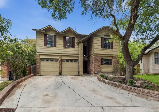 Photo 2 of Single family home for sale at 6302 Scrub Jay, San Antonio, TX 78240 | MLS# 1970033 | Listing updated on 2026-08-27