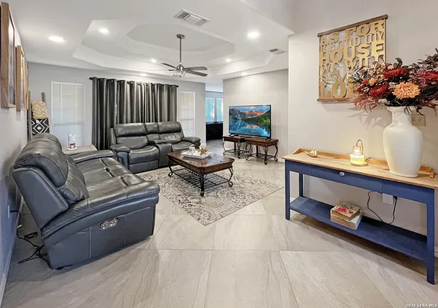Photo 3 of Single family home for sale at 1103 Hidalgo St, Crystal City, TX 78839 | MLS# 1970041 | Listing updated on 2026-07-02