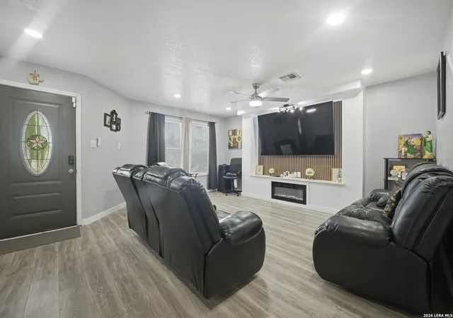 Photo 3 of Single family home for sale at 6322 Lake Superior St, San Antonio, TX 78222 | MLS# 1970091 | Listing updated on 2026-06-07