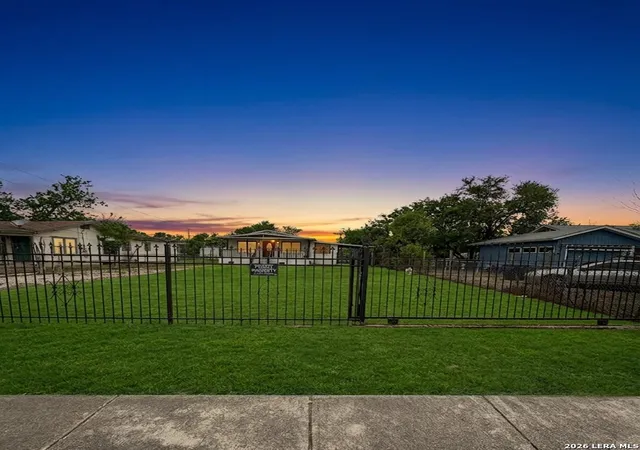 Photo 3 of Sale Pending at 337 Lula Mae, San Antonio, TX 78219 | MLS# 1970117 | Listing updated on 2026-09-05