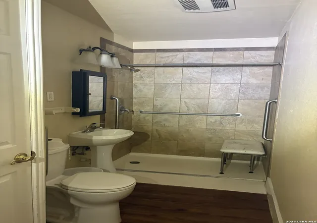 Photo 4 of Sale Pending at 337 Lula Mae, San Antonio, TX 78219 | MLS# 1970117 | Listing updated on 2026-09-05