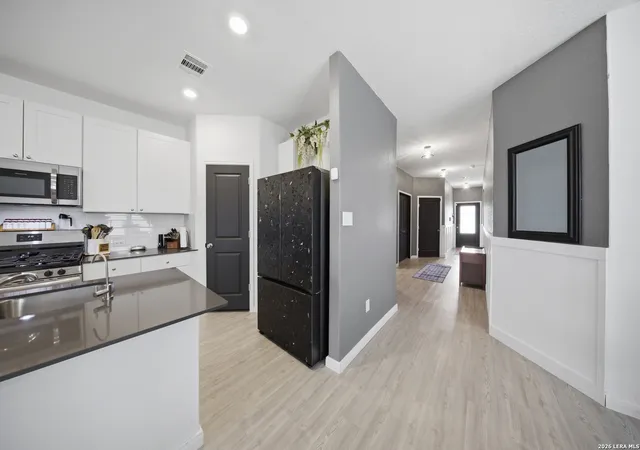 Photo 3 of Single family home for sale at 5432 Cloves Cv, St. Hedwig, TX 78152 | MLS# 1970121 | Listing updated on 2026-08-04