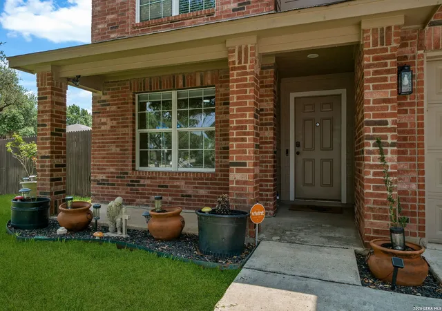 Photo 3 of Single family home for sale at 8914 Oakwood Ct, San Antonio, TX 78240 | MLS# 1970129 | Listing updated on 2026-09-20