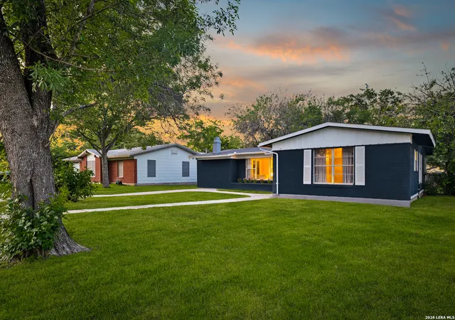 Photo 3 of Single family home for sale at 222 Winn Ave, Universal City, TX 78148 | MLS# 1970132 | Listing updated on 2026-06-07