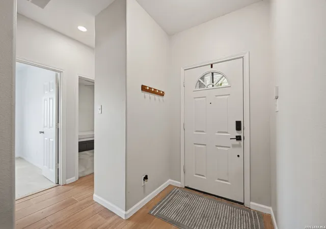 Photo 3 of Single family home for sale at 8787 Laurel Canyon Dr, Universal City, TX 78148 | MLS# 1970148 | Listing updated on 2026-09-26