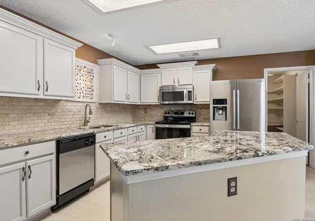 Photo 2 of Single family home for sale at 2138 Encanto Ridge, San Antonio, TX 78230 | MLS# 1970180 | Listing updated on 2026-09-10