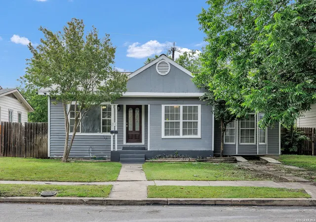 Photo 1 of Single family home for sale at 218 Avalon St, San Antonio, TX 78213 | MLS# 1970205 | Listing updated on 2026-06-14