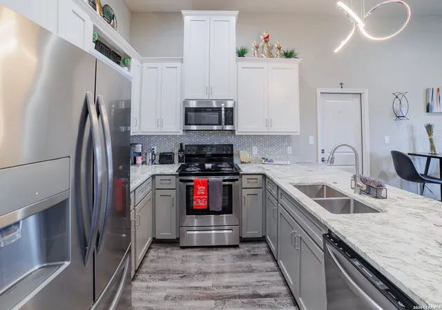 4th image of 123 Navarro Xing #12-A, Seguin, TX 78155 | MLS# 1970216