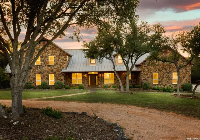 Photo 2 of Single family home for sale at 246 Stonebrook Rdg, New Braunfels, TX 78132 | MLS# 1970276 | Listing updated on 2026-09-16