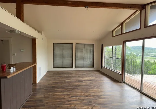 4th image of 184 Paradise Ln, Lakehills, TX 78063 | MLS# 1970291
