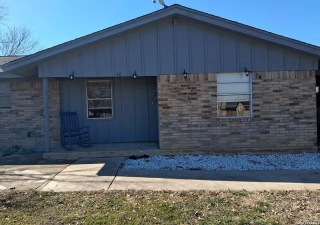Photo 2 of Single family home for sale at 902 Georgetown, Lampasas, TX 76550 | MLS# 1970299 | Listing updated on 2026-05-27