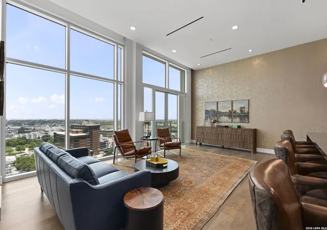 Photo 2 of Condo for sale at 123 Lexington #APT 1703, San Antonio, TX 78205 | MLS# 1970312 | Listing updated on 2026-09-24