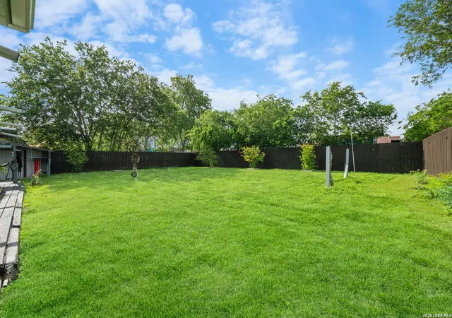 24th image of 5826 Castle Brook Dr, San Antonio, TX 78218 | MLS# 1970321