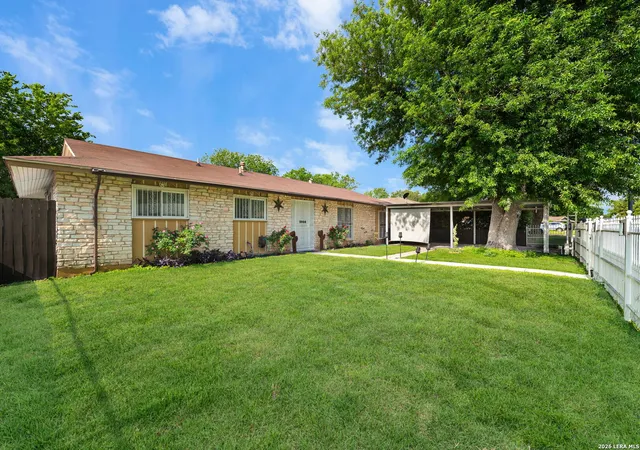 3rd image of 5826 Castle Brook Dr, San Antonio, TX 78218 | MLS# 1970321