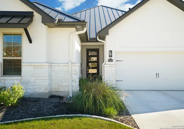 Photo 3 of Single family home for sale at 17618 Hillsedge, San Antonio, TX 78257 | MLS# 1970376 | Listing updated on 2026-06-24