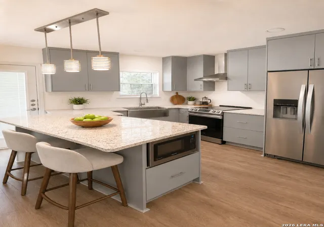 2nd image of 102 Ruelle Ln #204-D, San Antonio, TX 78209 | MLS# 1970394