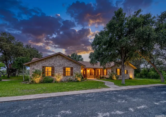 4th image of 335 Sunset Ridge, Uvalde, TX 78801 | MLS# 1970408