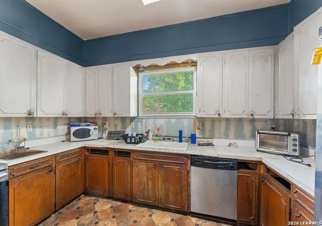 Homes for sale in San Antonio, TX | 518 Willow St, San Antonio, TX 78202 | MLS# 1970417