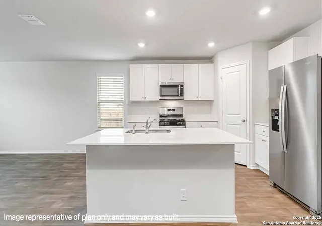Photo 4 of Sale Pending at 6127 Unakite Trl, San Antonio, TX 78253 | MLS# 1970462 | Listing updated on 2026-08-10