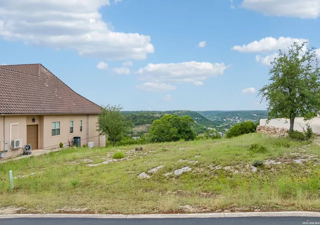 Homes for sale in Boerne, TX | 428 Paradise Point, Boerne, TX 78006 | MLS# 1970509