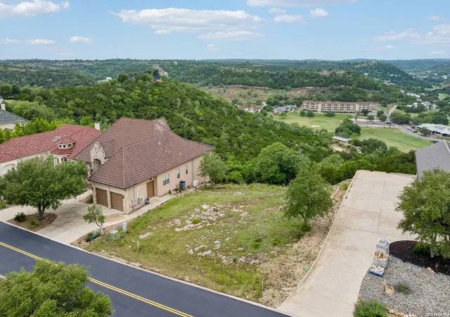 Homes for sale in Boerne, TX | 428 Paradise Point, Boerne, TX 78006 | MLS# 1970509
